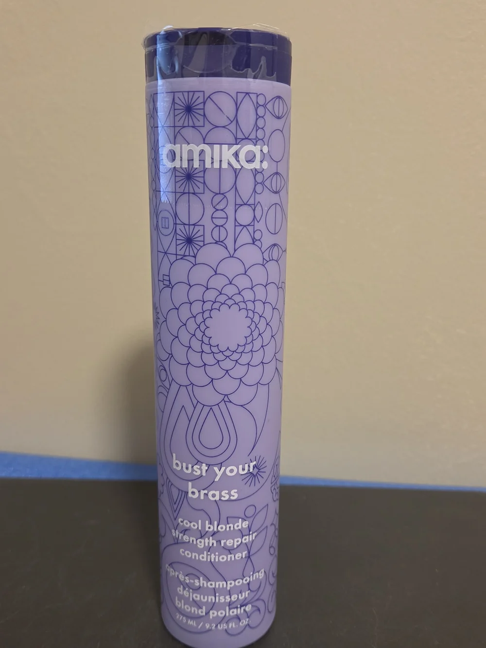 amika Bust Your Brass Cool Blonde Strength Repair Conditioner - Purple